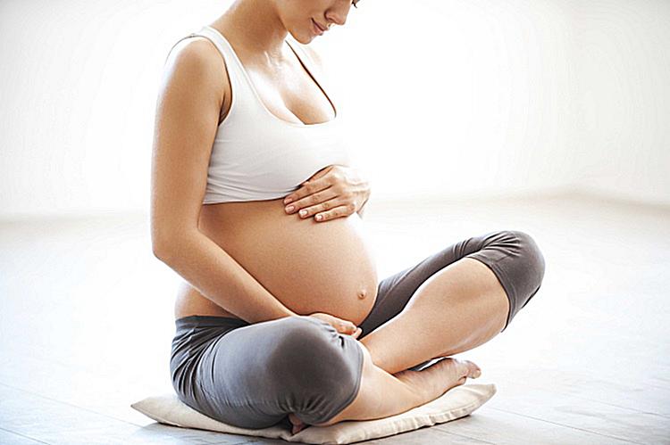 hamilelikte-gogu%cc%88ste-meydana-gelen-degisiklikler-concentrate